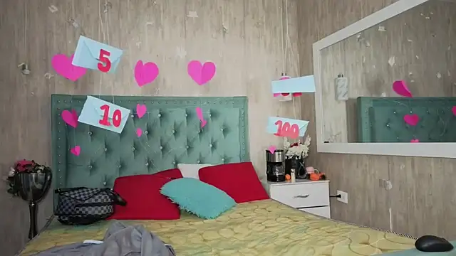 Snapshot of Marcelaa_fox chatting on February 13, 2026, 9:04 pm Marcelaa fox online show from February 13, 2026, 9:04 pm