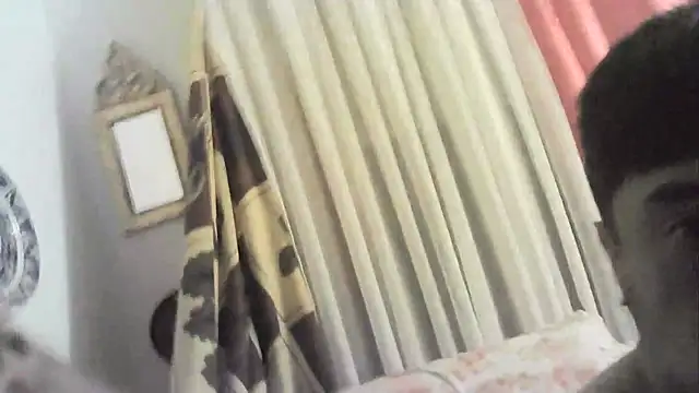 Snapshot of camisexxxtodo chatting on August 4, 2026, 1:43 am camisexxxtodo online show from August 4, 2026, 1:43 am