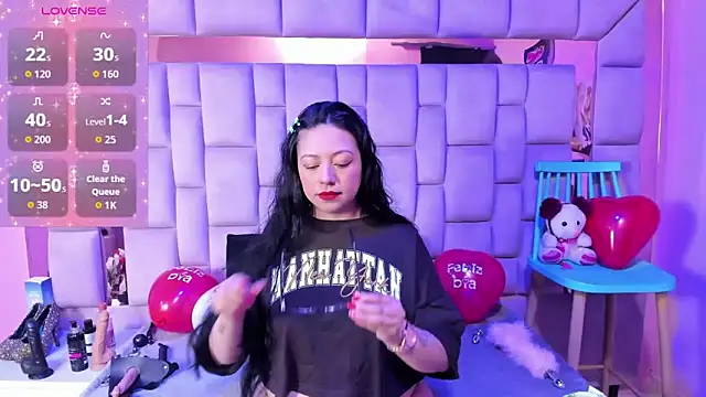 Snapshot of slut_anal_ chatting on February 14, 2026, 6:41 pm slut anal online show from February 14, 2026, 6:41 pm