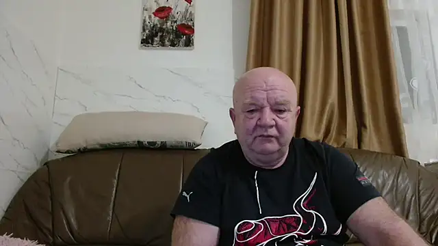 Snapshot of fullballs6 chatting on March 1, 2026, 3:28 am fullballs6 online show from March 1, 2026, 3:28 am