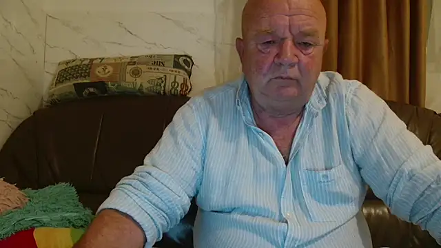 fullballs6 online show from November 5, 2025, 3:09 am