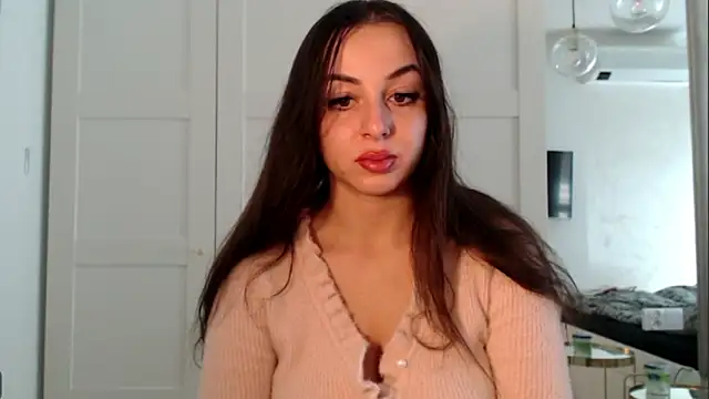 courtneyPerfect online show from March 25, 2026, 8:14 am