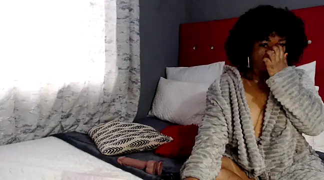 Foxybrownxx1 online show from February 27, 2025, 5:18 am