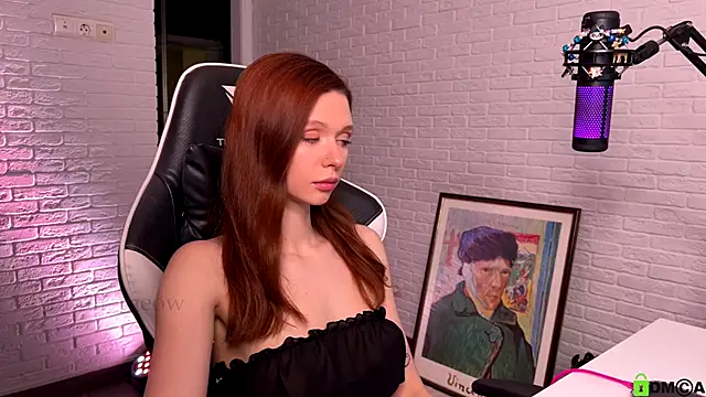 mirai meeow online show from December 8, 2024, 3:02 pm