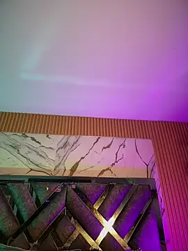 LylaLee111 online show from March 19, 2026, 1:22 pm