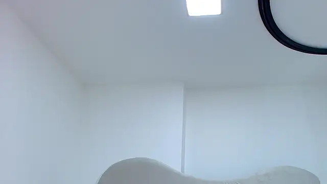 Snapshot of kira_mz chatting on November 27, 2025, 12:05 pm kira mz online show from November 27, 2025, 12:05 pm