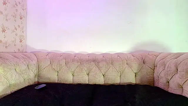 Snapshot of kira_mz chatting on October 10, 2025, 12:06 pm kira mz online show from October 10, 2025, 12:06 pm