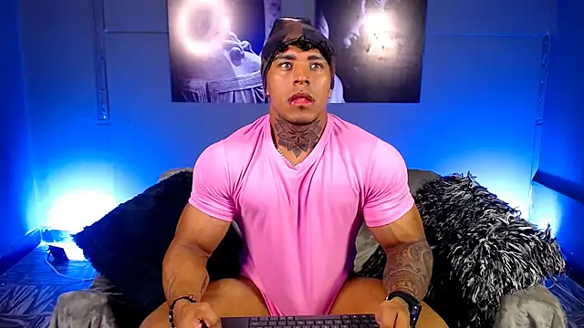 bradley smith online show from December 2, 2025, 2:01 am