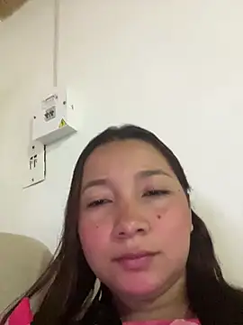 queen angelique online show from March 8, 2026, 3:54 am