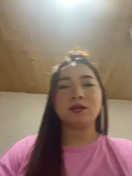 queen angelique online show from February 28, 2026, 1:49 am