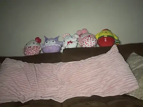 girlfriendmissy online show from October 18, 2025, 12:12 am