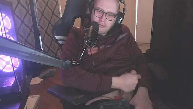 chicostick413 online show from January 11, 2026, 8:27 pm