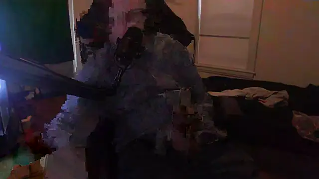 Snapshot of chicostick413 chatting on October 2, 2025, 9:40 pm chicostick413 online show from October 2, 2025, 9:40 pm