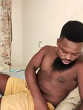 Snapshot of Chocolate_factory_man chatting on February 17, 2026, 7:33 pm Chocolate factory man online show from February 17, 2026, 7:33 pm