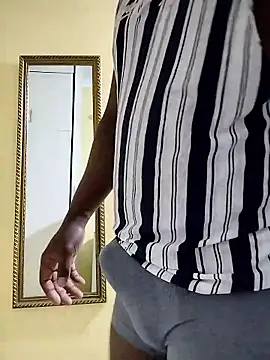 Snapshot of Chocolate_factory_man chatting on January 31, 2026, 11:58 pm Chocolate factory man online show from January 31, 2026, 11:58 pm