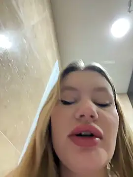 justmila online show from November 1, 2025, 10:42 am