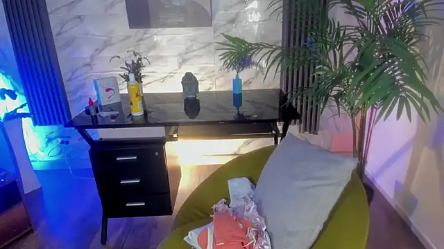 Snapshot of SofiaGomez420 chatting on February 8, 2025, 12:50 pm SofiaGomez420 online show from February 8, 2025, 12:50 pm