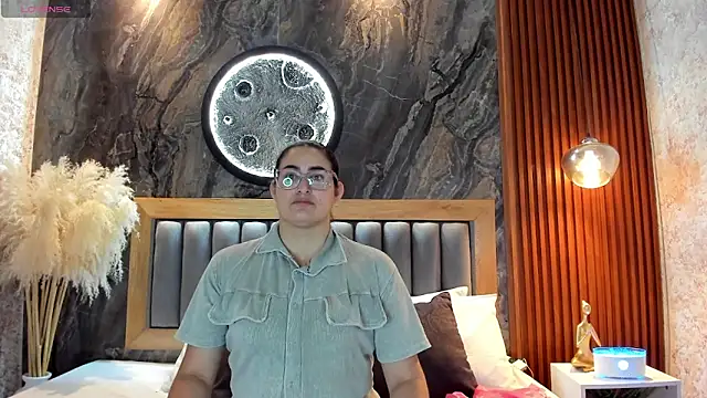 Snapshot of BellaPeers_ chatting on May 20, 2026, 11:40 am BellaPeers online show from May 20, 2026, 11:40 am