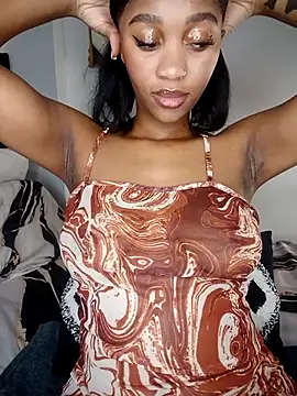 Shria107 online show from November 28, 2025, 12:22 am