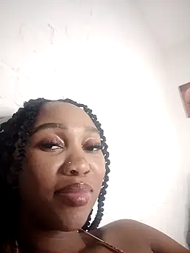 Shria107 online show from February 11, 2026, 11:04 pm