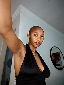 Shria107 online show from October 15, 2025, 7:44 pm