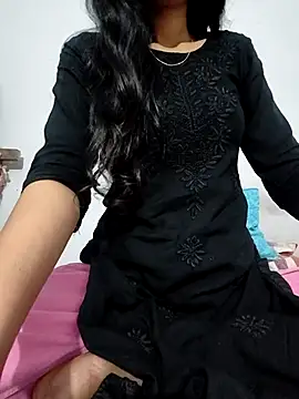 Snapshot of catreena chatting on November 7, 2025, 6:56 pm catreena online show from November 7, 2025, 6:56 pm