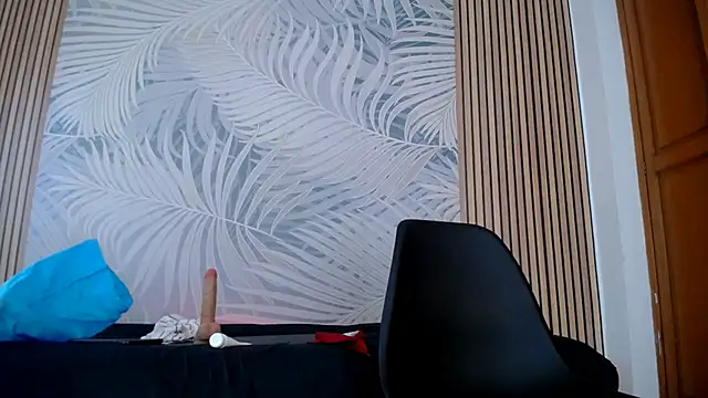 Snapshot of LauraRossi_Nova chatting on February 23, 2025, 1:53 pm LauraRossi Nova online show from February 23, 2025, 1:53 pm