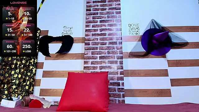 Snapshot of sofia_fer chatting on October 15, 2025, 2:32 am sofia fer online show from October 15, 2025, 2:32 am