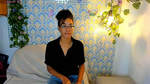 sasha fox00 online show from February 2, 2025, 11:32 pm