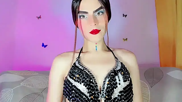 TatiGil online show from April 7, 2026, 11:06 pm