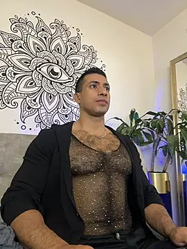 Snapshot of aaroncolombia chatting on October 31, 2025, 11:07 am aaroncolombia online show from October 31, 2025, 11:07 am