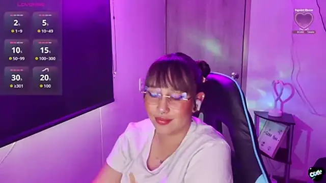 Snapshot of Skarlet_Adams28 chatting on May 28, 2026, 8:37 pm Skarlet Adams28 online show from May 28, 2026, 8:37 pm