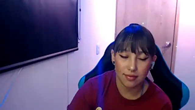 Snapshot of Skarlet_Adams28 chatting on June 6, 2026, 1:11 am Skarlet Adams28 online show from June 6, 2026, 1:11 am