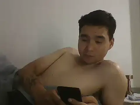 lonelyboyp online show from February 17, 2025, 4:50 pm