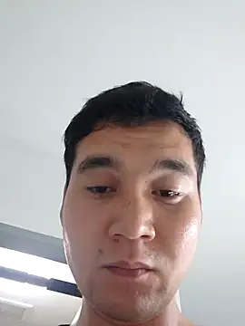 lonelyboyp online show from February 16, 2025, 6:43 am