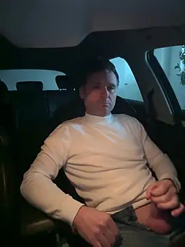 Snapshot of w12er chatting on January 18, 2026, 7:12 am w12er online show from January 18, 2026, 7:12 am