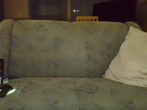 sympatyczny223 online show from December 5, 2025, 5:11 pm