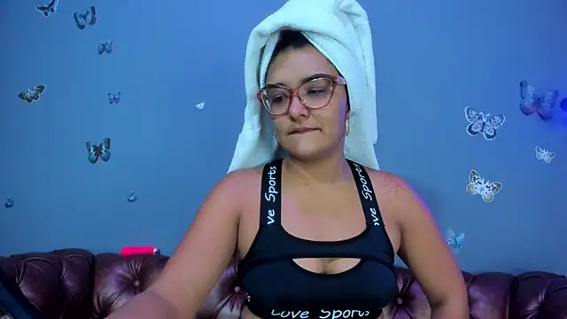 Snapshot of Kaira_mosse chatting on June 10, 2026, 11:44 am Kaira mosse online show from June 10, 2026, 11:44 am
