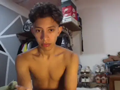 ferchitibellako online show from December 23, 2024, 4:22 am