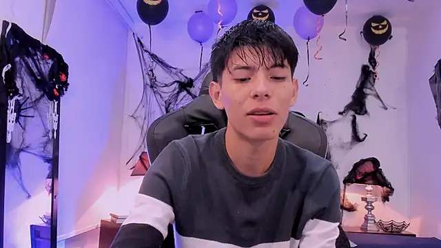 alexandersawyer online show from October 31, 2025, 12:57 pm