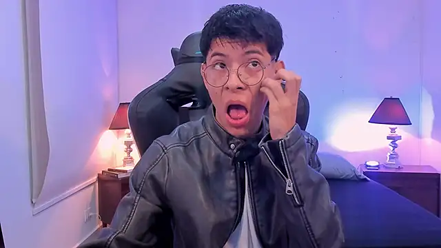 alexandersawyer online show from November 14, 2025, 12:42 pm