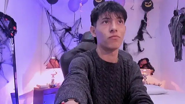 alexandersawyer online show from October 30, 2025, 12:14 pm