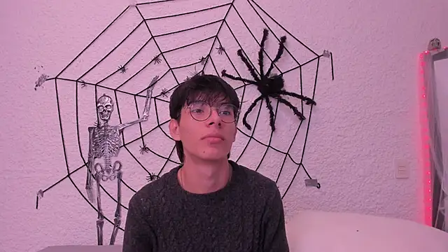 alexandersawyer online show from October 18, 2025, 4:25 am