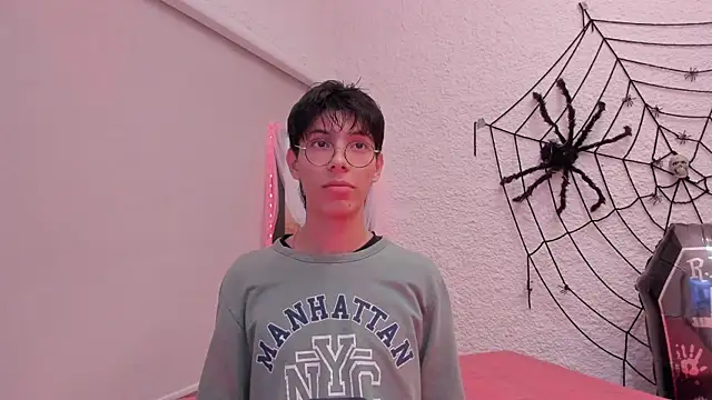 alexandersawyer online show from October 13, 2025, 4:25 am