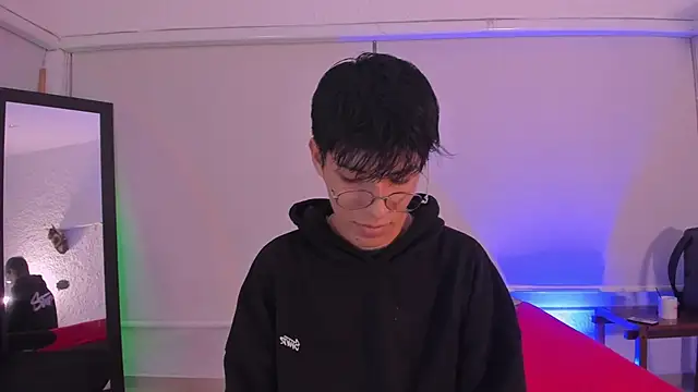 alexandersawyer online show from October 20, 2025, 4:36 am