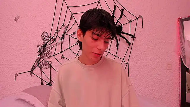 alexandersawyer online show from October 22, 2025, 4:01 am