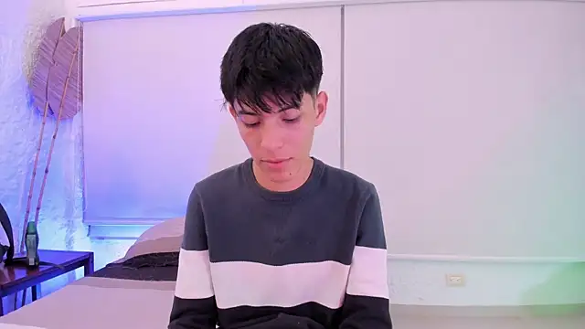 alexandersawyer online show from October 24, 2025, 4:00 am