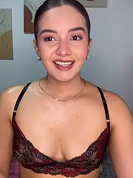 Snapshot of Melanyprada chatting on June 16, 2026, 5:18 am Melanyprada online show from June 16, 2026, 5:18 am
