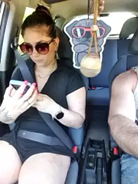 CoelhinhaGostosa online show from December 18, 2025, 3:49 pm