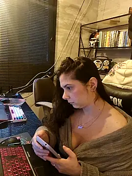 CoelhinhaGostosa online show from December 5, 2025, 8:24 am